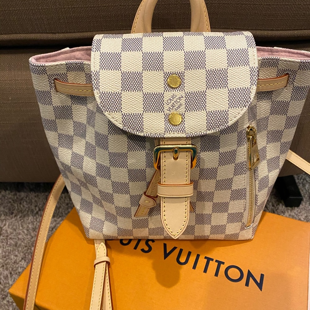 Authentic!!  backpack❤️🙏🏾 - Picture 9 of 11